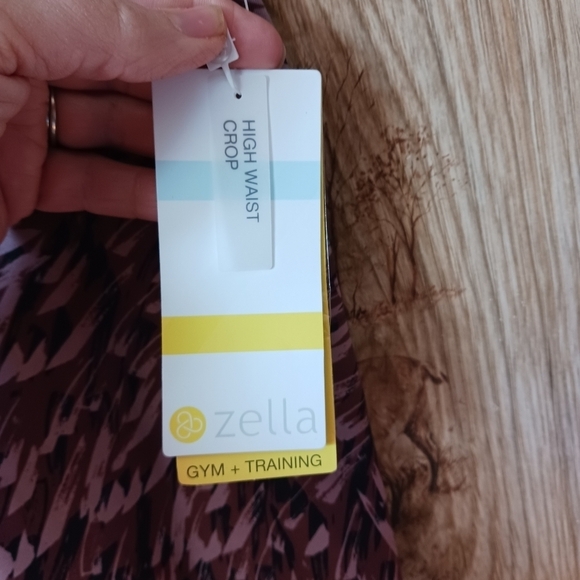 COPY - NWT Zella High Waisted Crop Purple  Brush Stroke Print - Picture 6 of 11